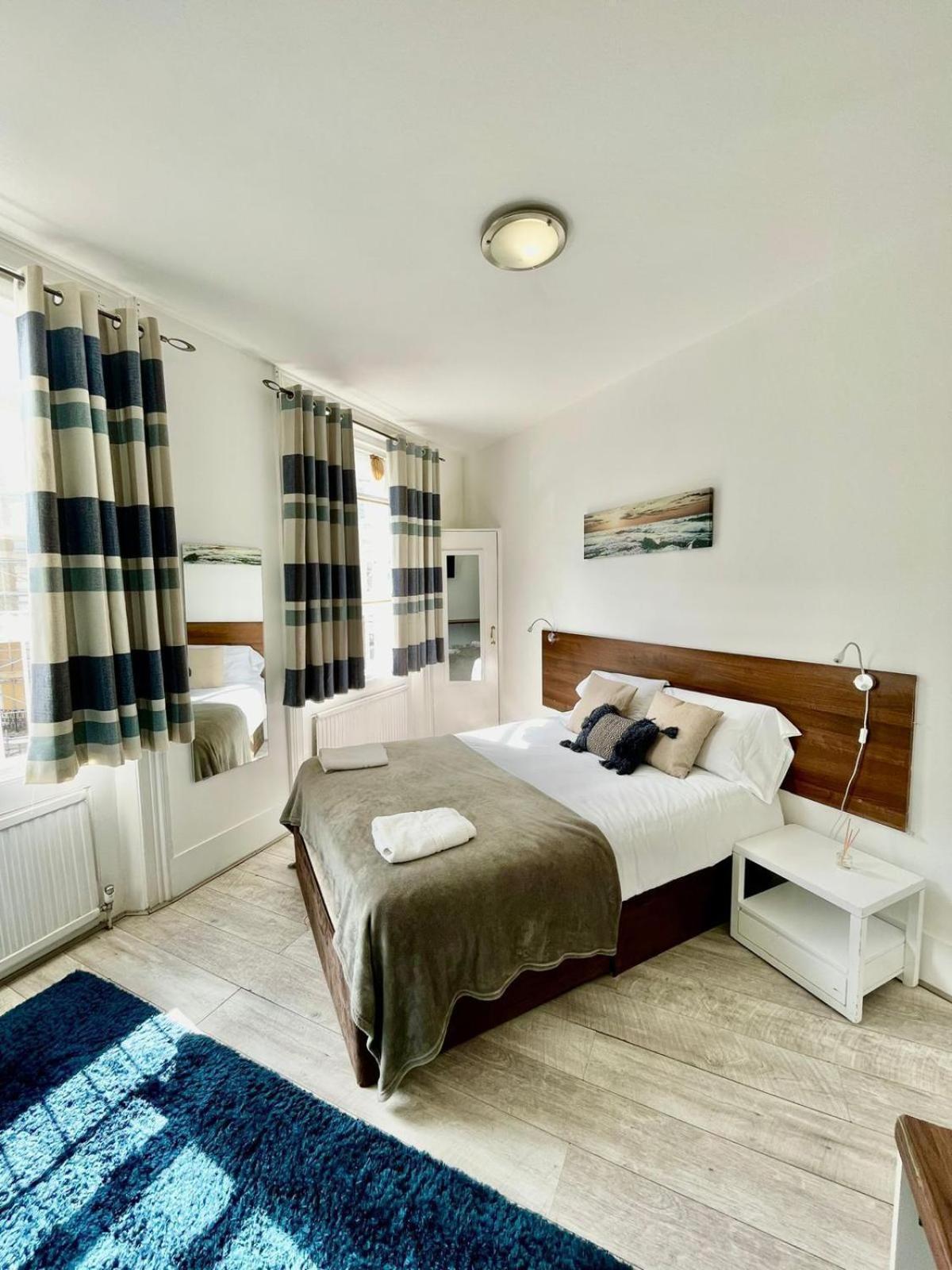 Cromwell Apartments Londen Buitenkant foto