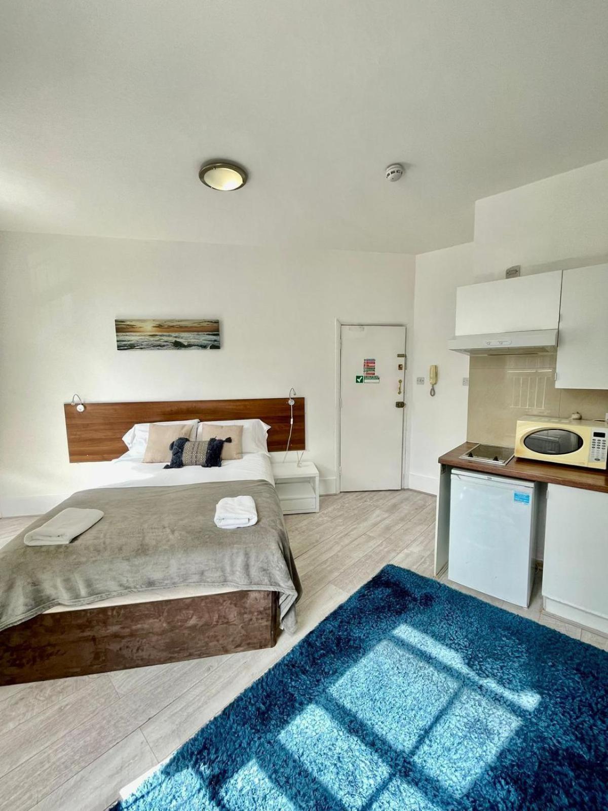 Cromwell Apartments Londen Buitenkant foto